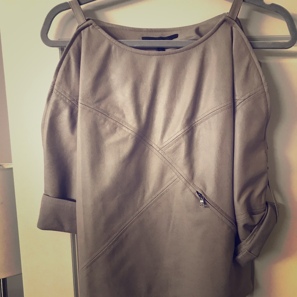 Bcbg faux leather cold shoulder top xxs